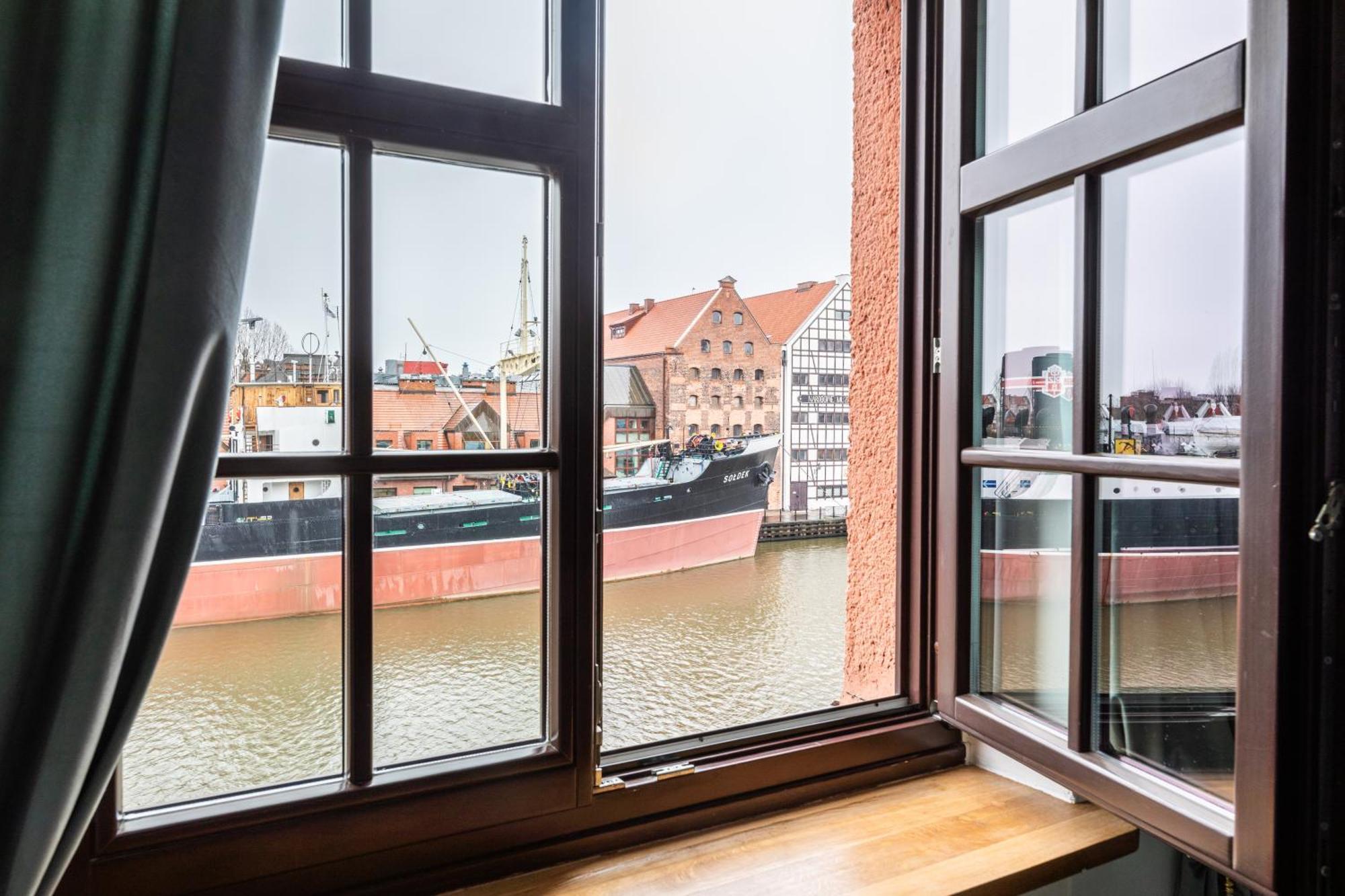 Motlawa Apartments - Old Town & River Viev, Fast Wifi غدانسك الغرفة الصورة